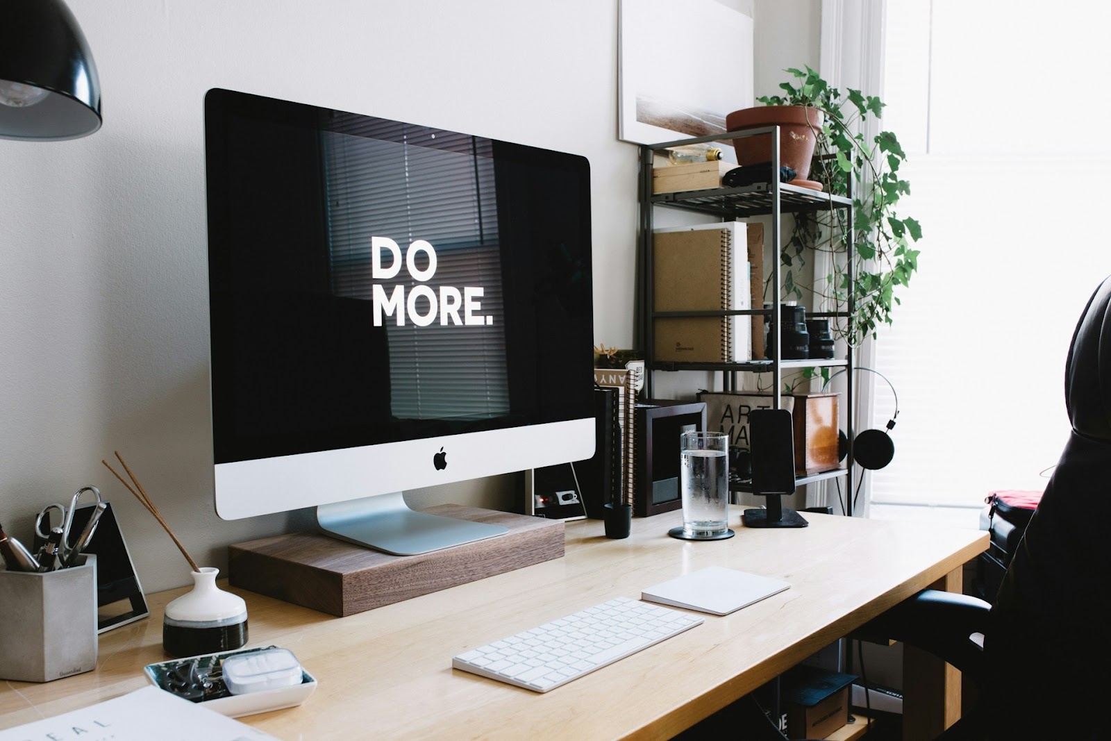 An image of a work desk.